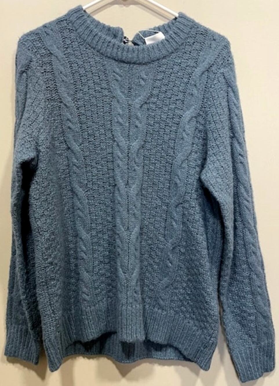 NWT Vila Country Blue Knit Sweater Pearl Button Detail Keyhole Closure Size Sm